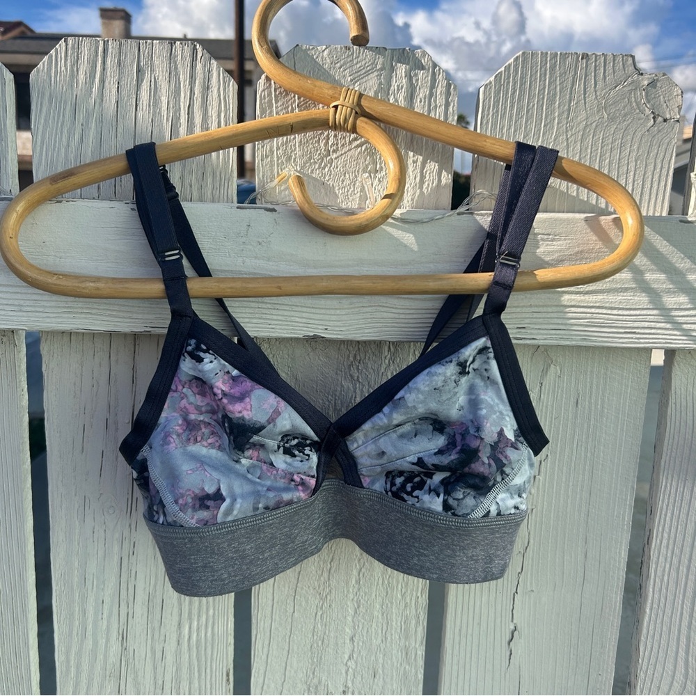 Lululemon Sports Bra - Picture 2 of 3